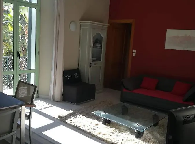 بروبيرييت ليه 2 بلاجيه * كان