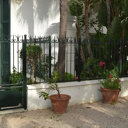 普罗普利特莱斯2号普拉格斯公寓酒店 公寓 戛纳