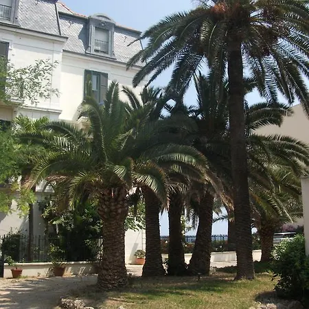 普罗普利特莱斯2号普拉格斯公寓酒店 公寓 *