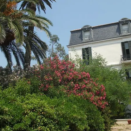 公寓 普罗普利特莱斯2号普拉格斯公寓酒店 戛纳